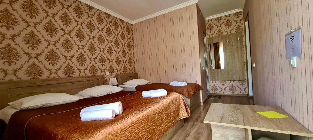 Kazbegi Inn Екстериор снимка