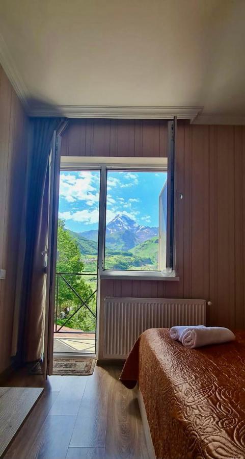 Kazbegi Inn Екстериор снимка